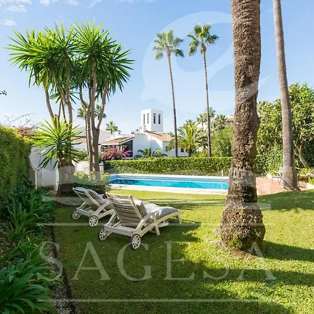 Jardines De Golondrinas Apartment *