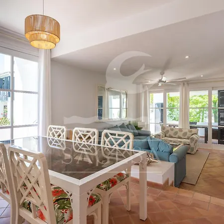 Jardines De Golondrinas Apartment